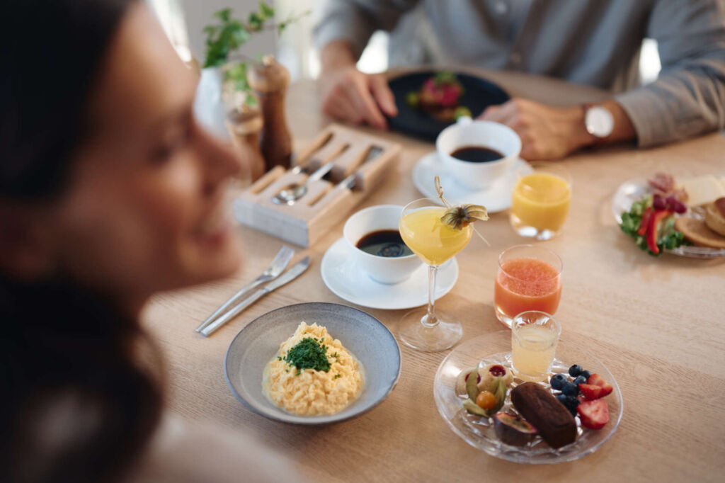People enjoying breakfast at Upper House